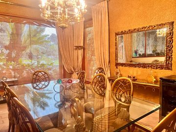 VENTA DE BELLA CASA MUY BIEN CONSERVADA