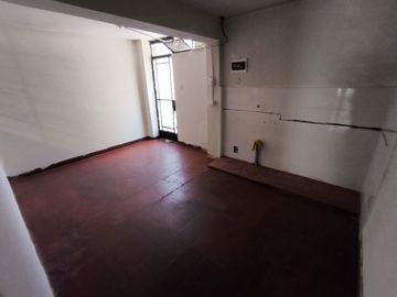 VENTA DE CASA 1ER PISO-LOS OLIVOS