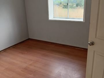 SE VENDE o ARRIENDA CABAÑA DE  3D 2B  A PASOS LAGO COLBUN  EL COLORADO, SAN CLEMENTE CHILE