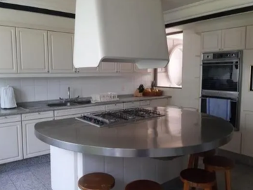 CASA EN REMATE EN BOSQUES DE LAS LOMAS CDMX