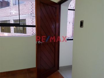 1130434 ¡𝐕𝐞𝐧𝐝𝐨 𝐂𝐚𝐬𝐚 𝐝𝐞 𝟒 𝐩𝐢𝐬𝐨𝐬 𝐞𝐧 𝐔𝐫𝐛𝐚𝐧𝐢𝐳𝐚𝐜𝐢𝐨́𝐧 𝐋𝐢𝐦𝐚𝐭𝐚𝐦𝐛𝐨 𝐍𝐨𝐫𝐭𝐞 , 𝐒𝐚𝐧 𝐋𝐮𝐢𝐬❗