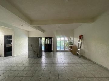 ¡¡VENDO CASA CON ALBERCA 300M2 Y 5 HAB EN LA COL BENITO JUAREZ CUAUTLA MORELOS!!