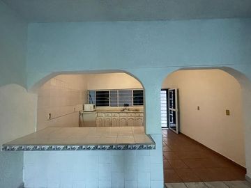 ¡¡VENDO CASA CON ALBERCA 300M2 Y 5 HAB EN LA COL BENITO JUAREZ CUAUTLA MORELOS!!