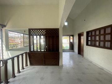 ¡¡VENDO CASA CON ALBERCA 300M2 Y 5 HAB EN LA COL BENITO JUAREZ CUAUTLA MORELOS!!