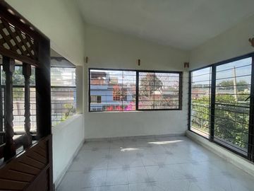 ¡¡VENDO CASA CON ALBERCA 300M2 Y 5 HAB EN LA COL BENITO JUAREZ CUAUTLA MORELOS!!