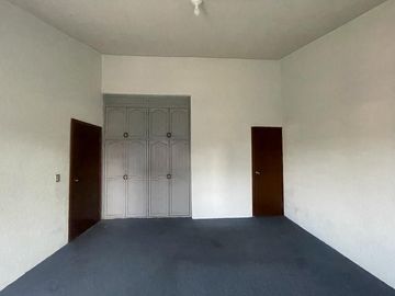 ¡¡VENDO CASA CON ALBERCA 300M2 Y 5 HAB EN LA COL BENITO JUAREZ CUAUTLA MORELOS!!