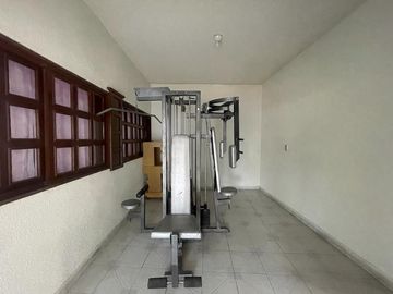 ¡¡VENDO CASA CON ALBERCA 300M2 Y 5 HAB EN LA COL BENITO JUAREZ CUAUTLA MORELOS!!
