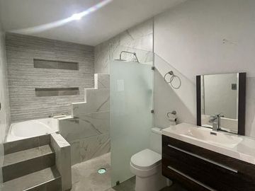 ¡¡VENDO CASA CON ALBERCA 300M2 Y 5 HAB EN LA COL BENITO JUAREZ CUAUTLA MORELOS!!