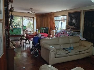 VENTA DE CASA EN ESQUINA URB. RIVIERA DE MONTERRICO LA MOLINA