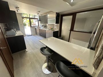 Maravillosa Casa Remodelada Con Piscina, Villuco