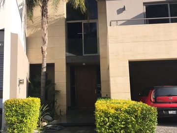 Casa en Venta , Sierra Alta, Lomas del Hipico, Monterrey, Zona Sur