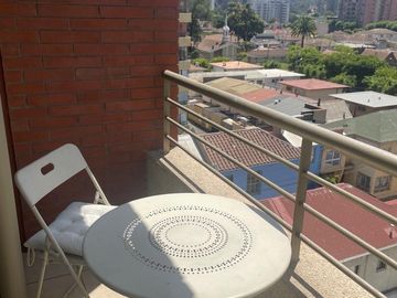 SE VENDE ACOGEDOR Y SOLEADO DEPARTAMENTO PLAN DE VIÑA