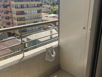 SE VENDE ACOGEDOR Y SOLEADO DEPARTAMENTO PLAN DE VIÑA