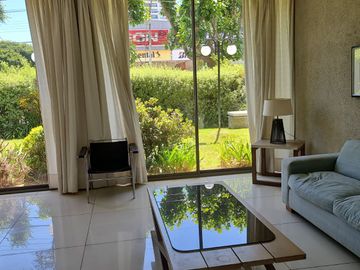 SE VENDE ACOGEDOR Y SOLEADO DEPARTAMENTO PLAN DE VIÑA