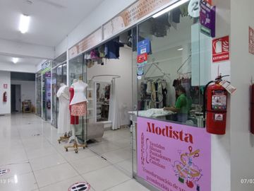 STAND EN VENTA EN CENTRO COMERCIAL SHOPPING PLAZA MONTERRICO SANTIAGO SURCO