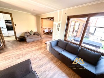 Casa remodelada y ampliada en Condominio en San Pedro del Valle