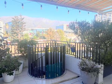 Moderno Dúplex con Rooftop Privado