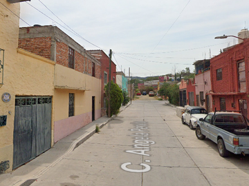BONITA CASA SAN MIGUEL DE ALLENDE GTO, EXCELENTE UBICACION, A UNOS MINUTOS DEL CENTRO HISTORICO, ARTESANIA Y GASTRONOMIA.