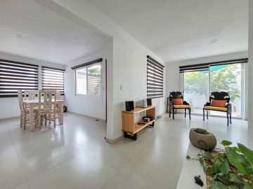 Casa en Venta en Tequisquiapan, Fraccionamiento, 3 rec 3.5 baños,  Oportunidad Única