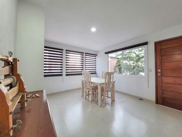 Casa en Venta en Tequisquiapan, Fraccionamiento, 3 rec 3.5 baños,  Oportunidad Única