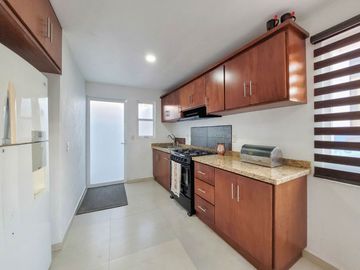 Casa en Venta en Tequisquiapan, Fraccionamiento, 3 rec 3.5 baños,  Oportunidad Única