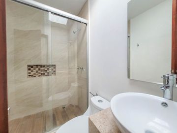 Casa en Venta en Tequisquiapan, Fraccionamiento, 3 rec 3.5 baños,  Oportunidad Única