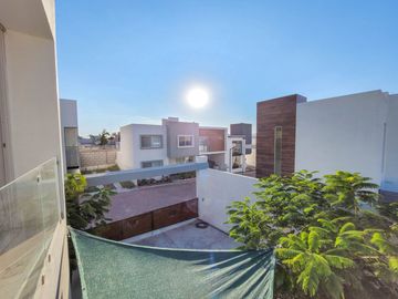 Casa en Venta en Tequisquiapan, Fraccionamiento, 3 rec 3.5 baños,  Oportunidad Única