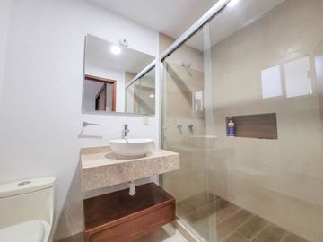Casa en Venta en Tequisquiapan, Fraccionamiento, 3 rec 3.5 baños,  Oportunidad Única