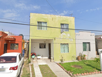 ¡ Casa En Venta ! (Remate) - Hacienda Santa Fe, Tlajomulco, Jalisco