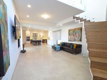 MODERNA CASA EN VENTA AL NORTE DE HERMOSILLO EN SANTA LUCIA RESIDENCIAL