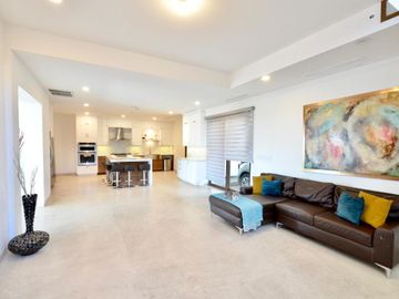 MODERNA CASA EN VENTA AL NORTE DE HERMOSILLO EN SANTA LUCIA RESIDENCIAL
