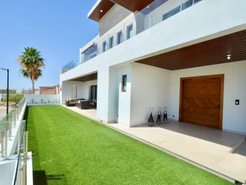 MODERNA CASA EN VENTA AL NORTE DE HERMOSILLO EN SANTA LUCIA RESIDENCIAL