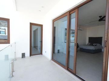 MODERNA CASA EN VENTA AL NORTE DE HERMOSILLO EN SANTA LUCIA RESIDENCIAL