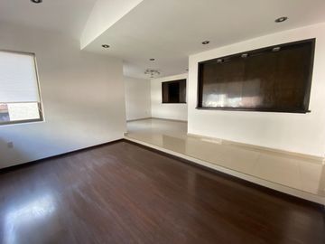 VENTA EXCLUSIVA Y MODERNA CASA EN CONDOMINIO DE EN OLIVAR DE LOS PADRES