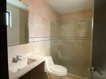 VENTA EXCLUSIVA Y MODERNA CASA EN CONDOMINIO DE EN OLIVAR DE LOS PADRES