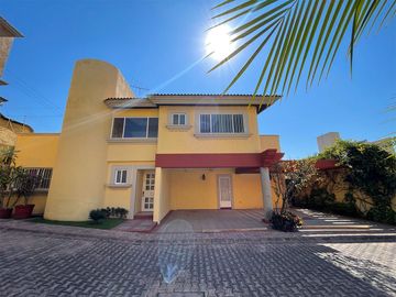 Venta de Casa en Lomas De Cuernavaca, Temixco, Morelos