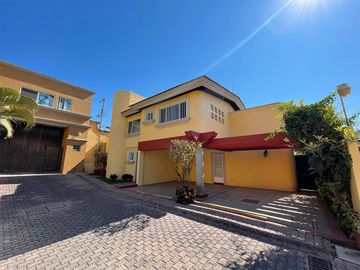 Venta de Casa en Lomas De Cuernavaca, Temixco, Morelos
