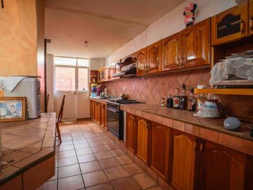 VENTA DE CASA EN LA COLONIA JARDINES DE TORREMOLINOS.