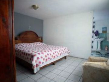 VENTA DE CASA EN LA COLONIA JARDINES DE TORREMOLINOS.