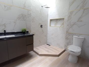 CASA EN VENTA PARQUE CHIHUAHUA, LOMAS DE ANGELOPOLIS PUEBLA