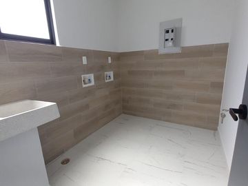 CASA EN VENTA PARQUE CHIHUAHUA, LOMAS DE ANGELOPOLIS PUEBLA