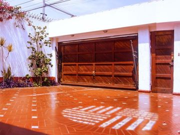 Casa en venta en La Molina, Urb. Santa Patricia