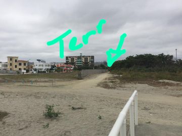 VENDO TERRENO 240 M2, CASTELNUOVO, TONSUPA, ESMERALDAS