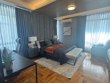 MODERN BRAND NEW SAN JUAN TOWNHOUSE WITH ELEVATOR AND GARDEN FOR SALE!