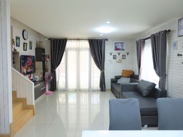 Twin House for Sale at Pano Village, 40 sq.w. (160 sq.m.) Land Area, Laem Chabang - Thung Grad, Bang Lamung, Chonburi Only 2,690,000 THB (Direct Sale