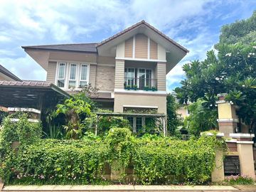 House for sale in luxury project located on Mahidol road. Fully furnished and electric appliances. Ready to move in