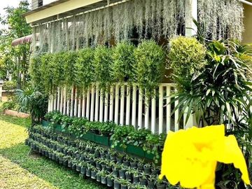 House for sale in luxury project located on Mahidol road. Fully furnished and electric appliances. Ready to move in