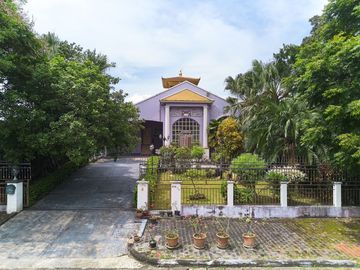 Spacious House for sale in Maerim. The backyard is by the lake and mountain view.