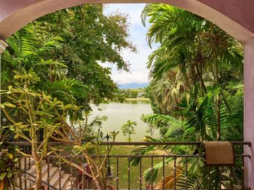 Spacious House for sale in Maerim. The backyard is by the lake and mountain view.