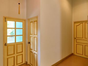 Spacious House for sale in Maerim. The backyard is by the lake and mountain view.